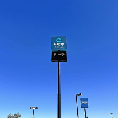 Clarion Pointe Winslow I-40 Exterior photo